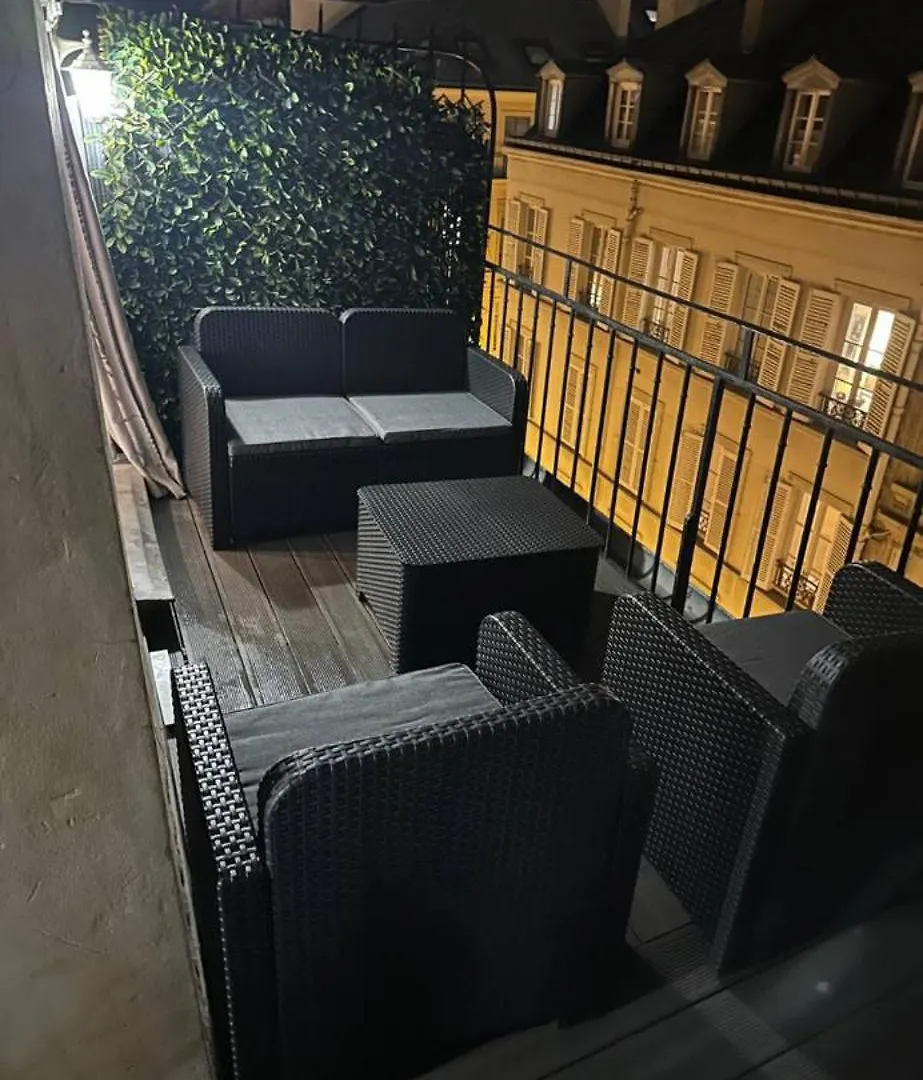 Cosy Studio Paris 8 Avec Terrasse 0*,